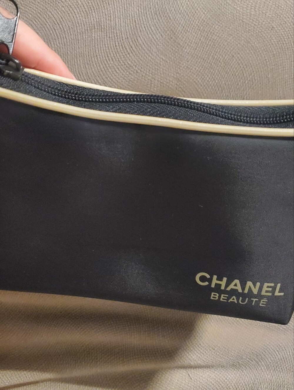 CHANEL Beauté Black Nylon Cosmetic Travel  Pouch with Cream Trim Womens